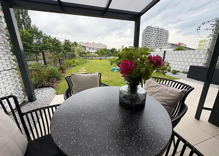 Beta - Free Garage, Air Condition, Garden, At Metro, 2nd Parking On Request Lejlighed Prag