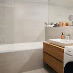 Beta - Free Garage, Air Condition, Garden, At Metro, 2nd Parking On Request *