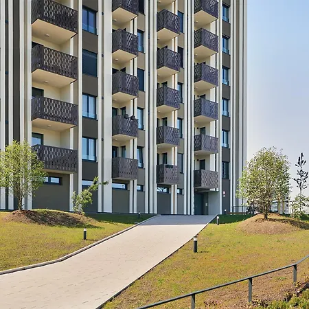 Apartment Beta - Free Garage, Air Condition, Garden, At Metro, 2nd Parking On Request
