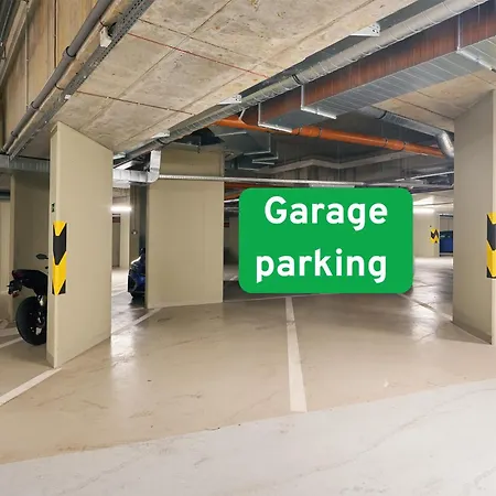 Beta - Free Garage, Air Condition, Garden, At Metro, 2nd Parking On Request Apartman