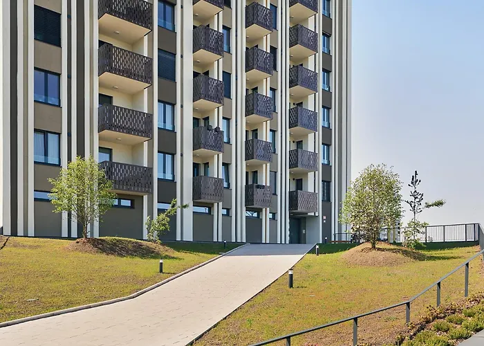 Апартаменты Beta - Free Garage, Air Condition, Garden, At Metro, 2nd Parking On Request